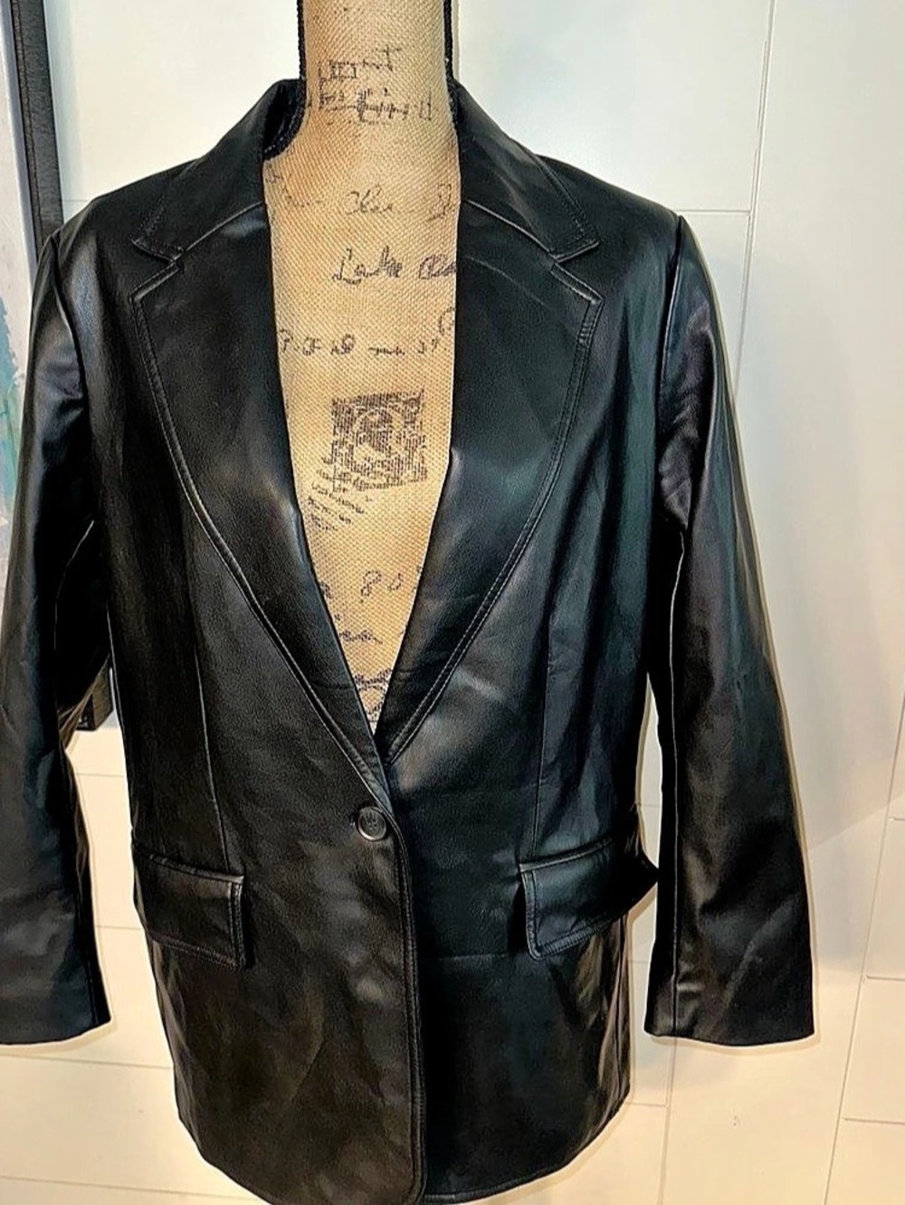 H&M Black Faux Leather Blazer Jacket Size M Single Button